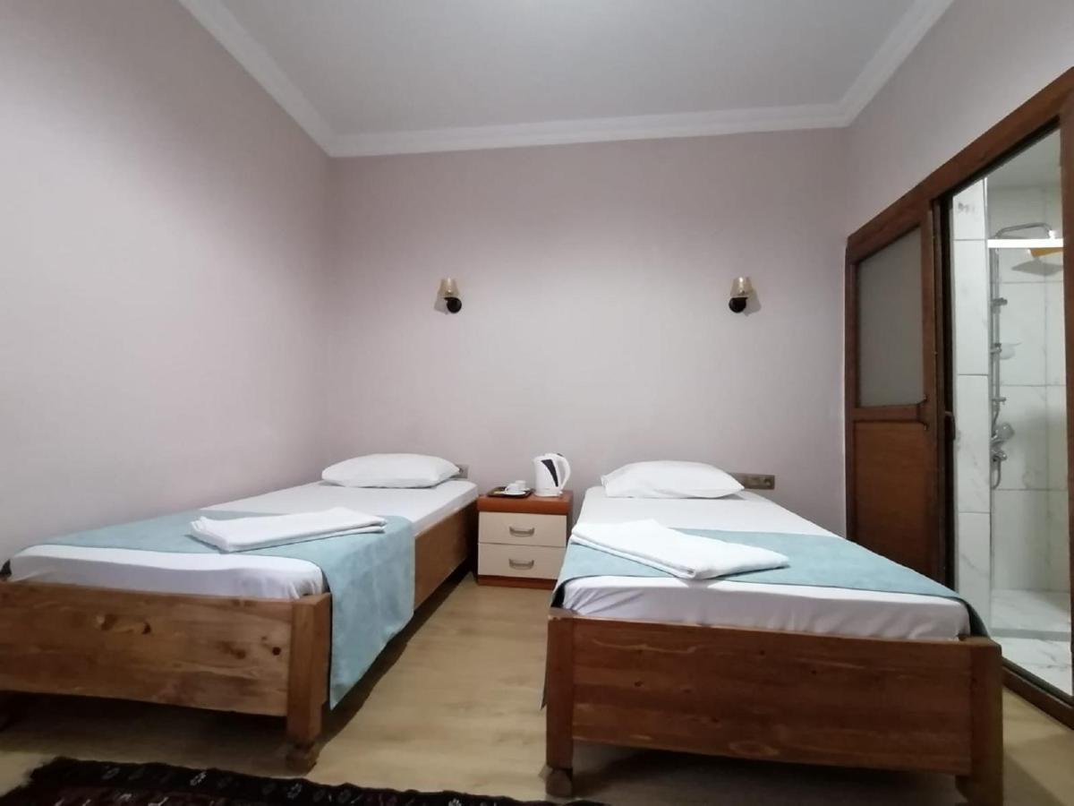 Yildiz Hotel อูร์กุบ ภายนอก รูปภาพ