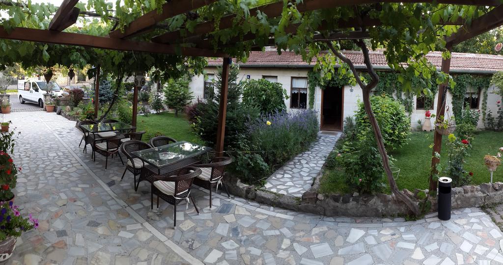 Yildiz Hotel อูร์กุบ ภายนอก รูปภาพ