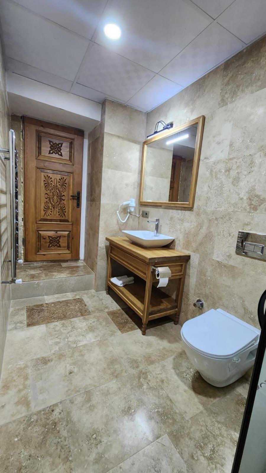 Yildiz Hotel อูร์กุบ ภายนอก รูปภาพ