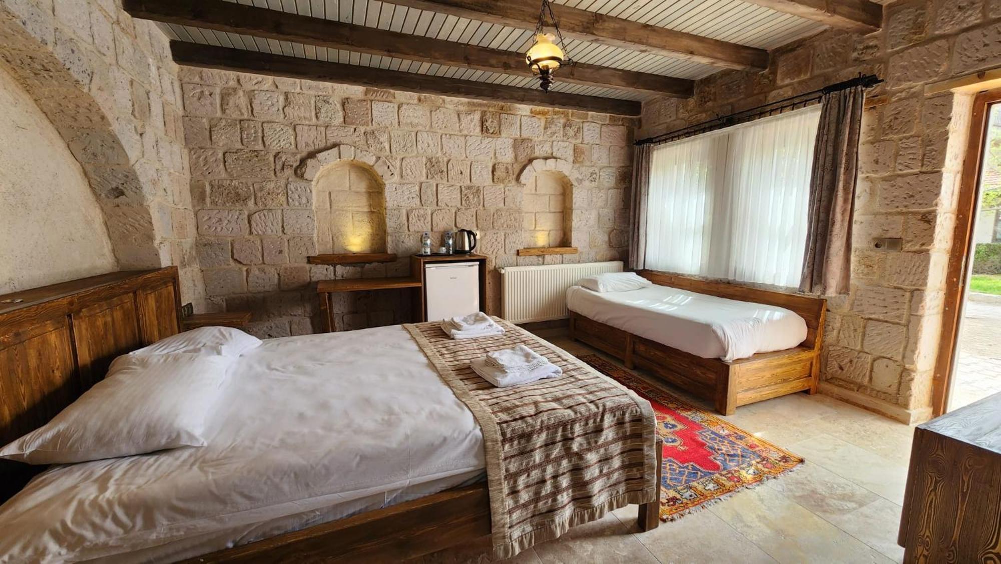 Yildiz Hotel อูร์กุบ ภายนอก รูปภาพ