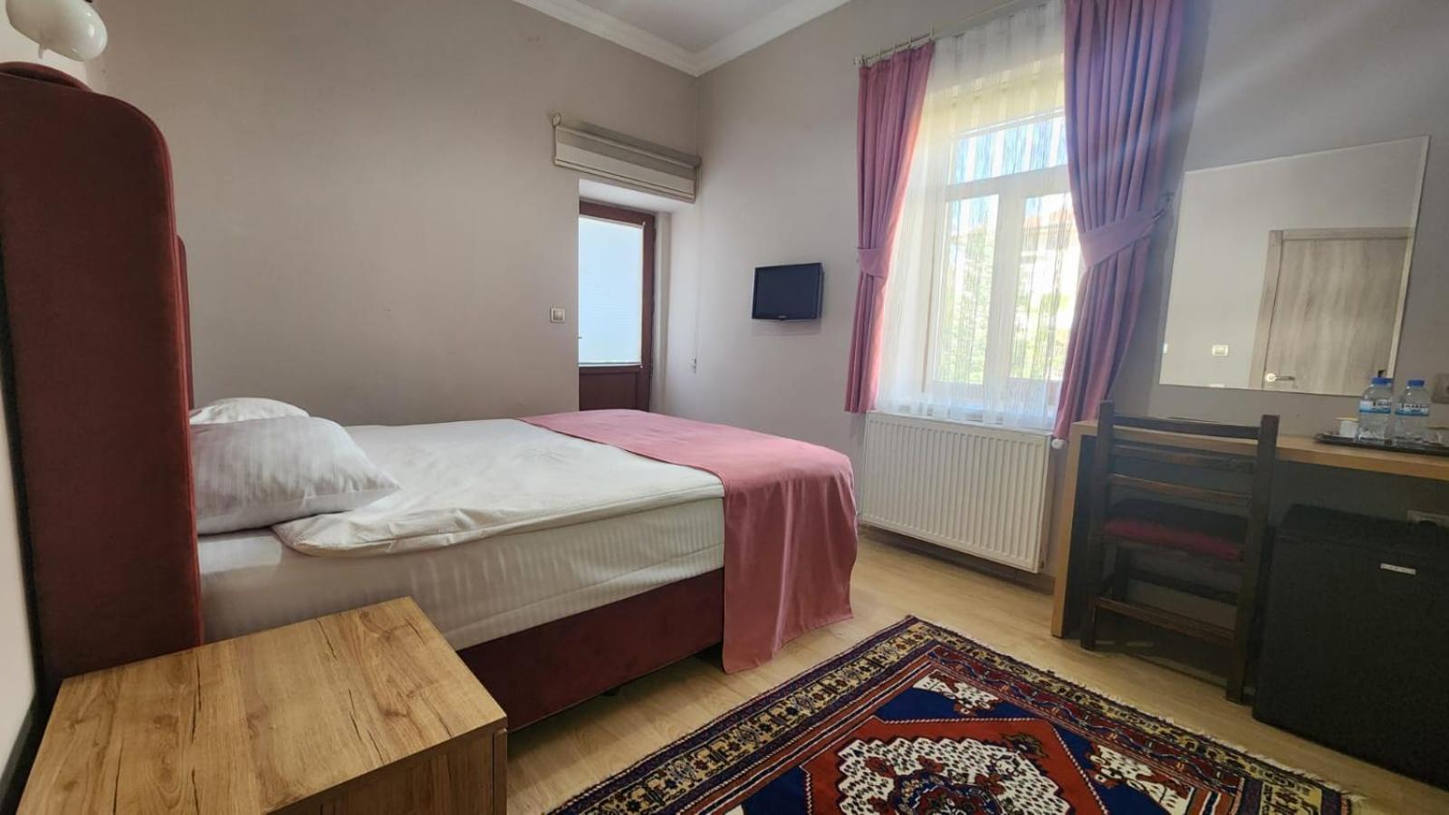 Yildiz Hotel อูร์กุบ ภายนอก รูปภาพ