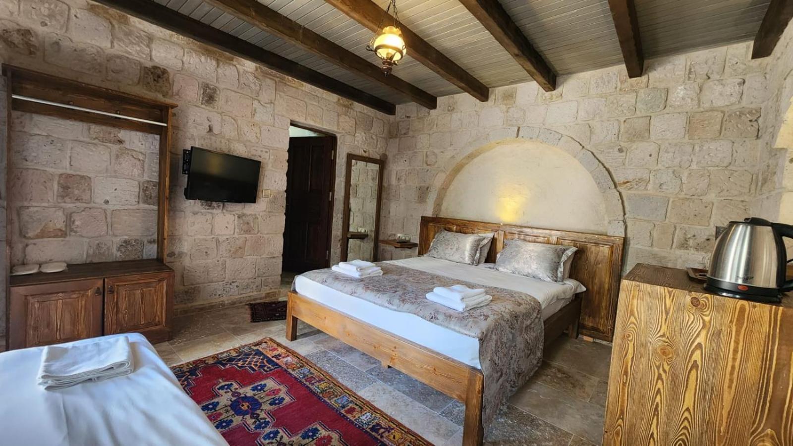 Yildiz Hotel อูร์กุบ ภายนอก รูปภาพ